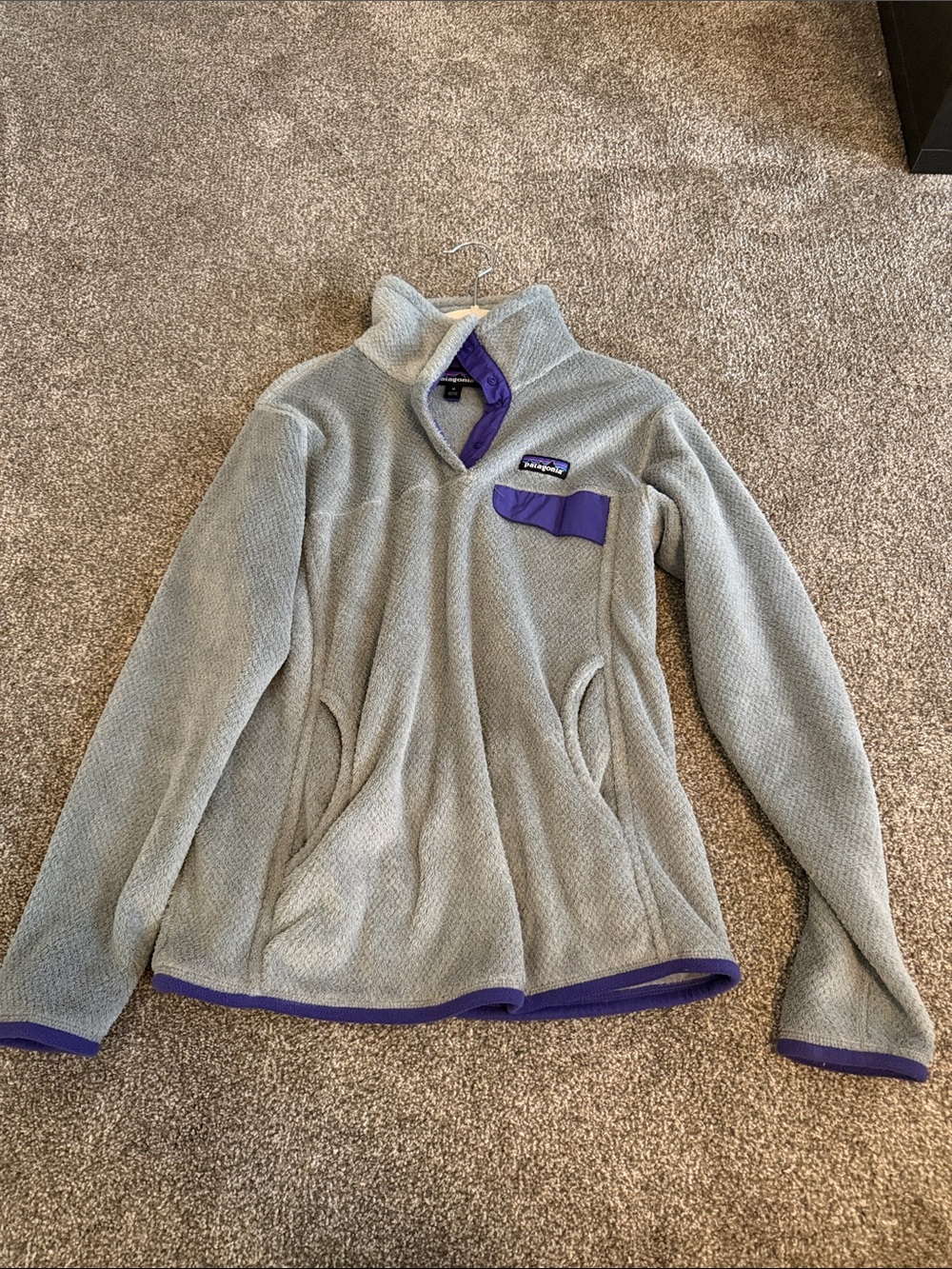Patagonia Gray Fleece Pullover with Purple Accents